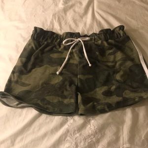 Camo comfy shorts